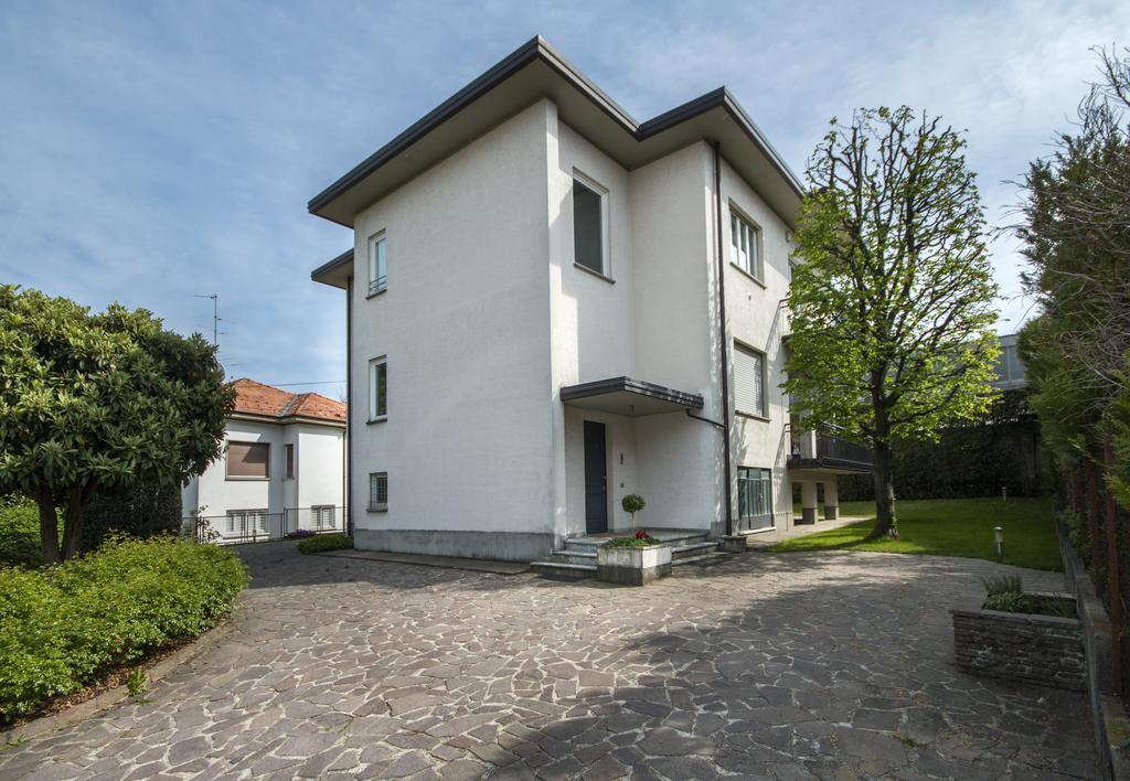 Casa Foscolo Apartment Villa Guardia Exterior foto